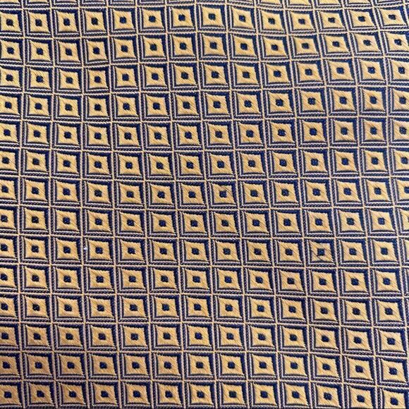 Vintage Arezzo 100% Silk Made in USA Tie - Picture 3 of 6